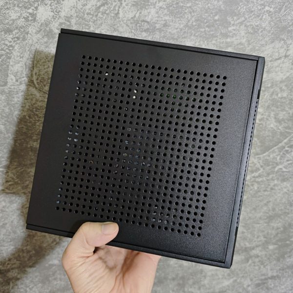 mini pc itx amd r5-7640hs